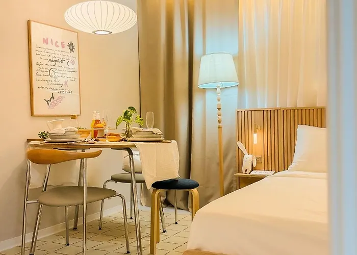 Gangnam,5 People,3minute Walk From Seonjeongneung Station,20 Minutes Jamsil, Itaewon * ソウル特別市