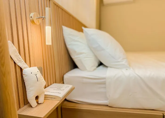 Gangnam,5 People,3minute Walk From Seonjeongneung Station,20 Minutes Jamsil, Itaewon